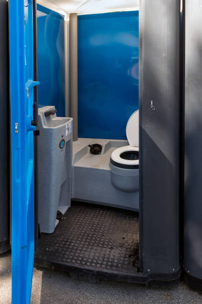 Best Portable bathroom rental  in Colonial Pine Hills, SD